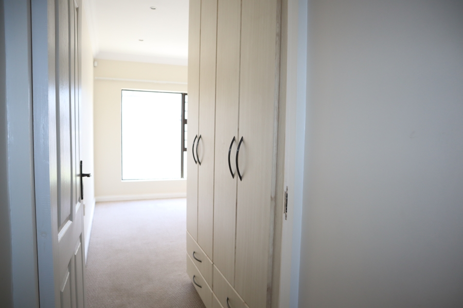3 Bedroom Property for Sale in Wavecrest Eastern Cape